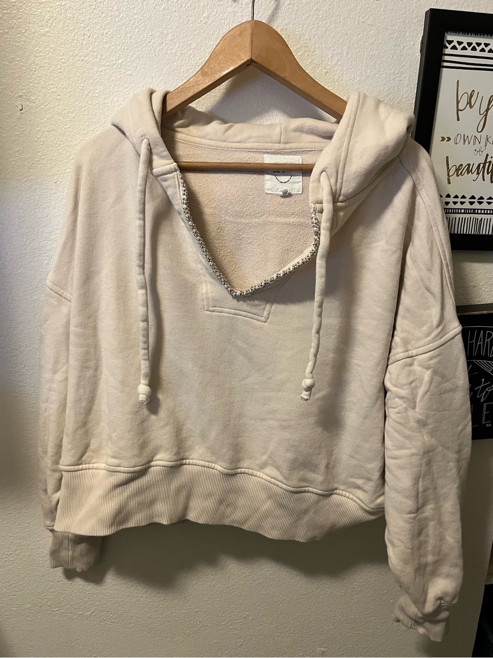 aerie Cream Cropped V‑Neck Hoodie